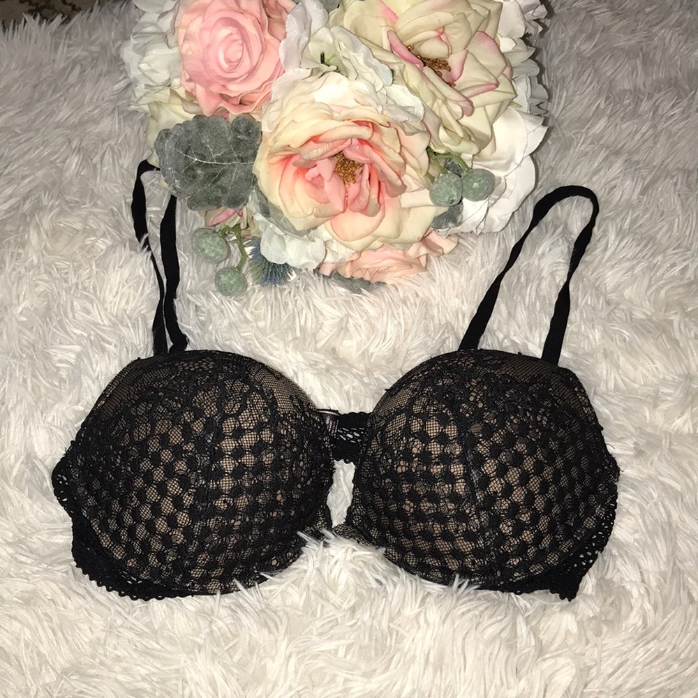 Victoria Secret Very Sexy Push Up Bra - 34B Black